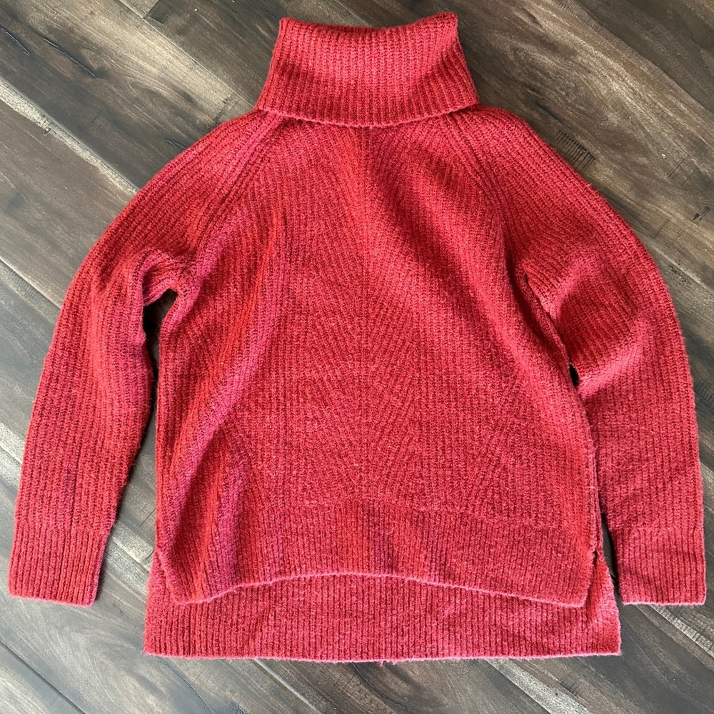 Madewell Red Wool Blend Ribbed Turtleneck Sweater Small Chevron Knit High Low
